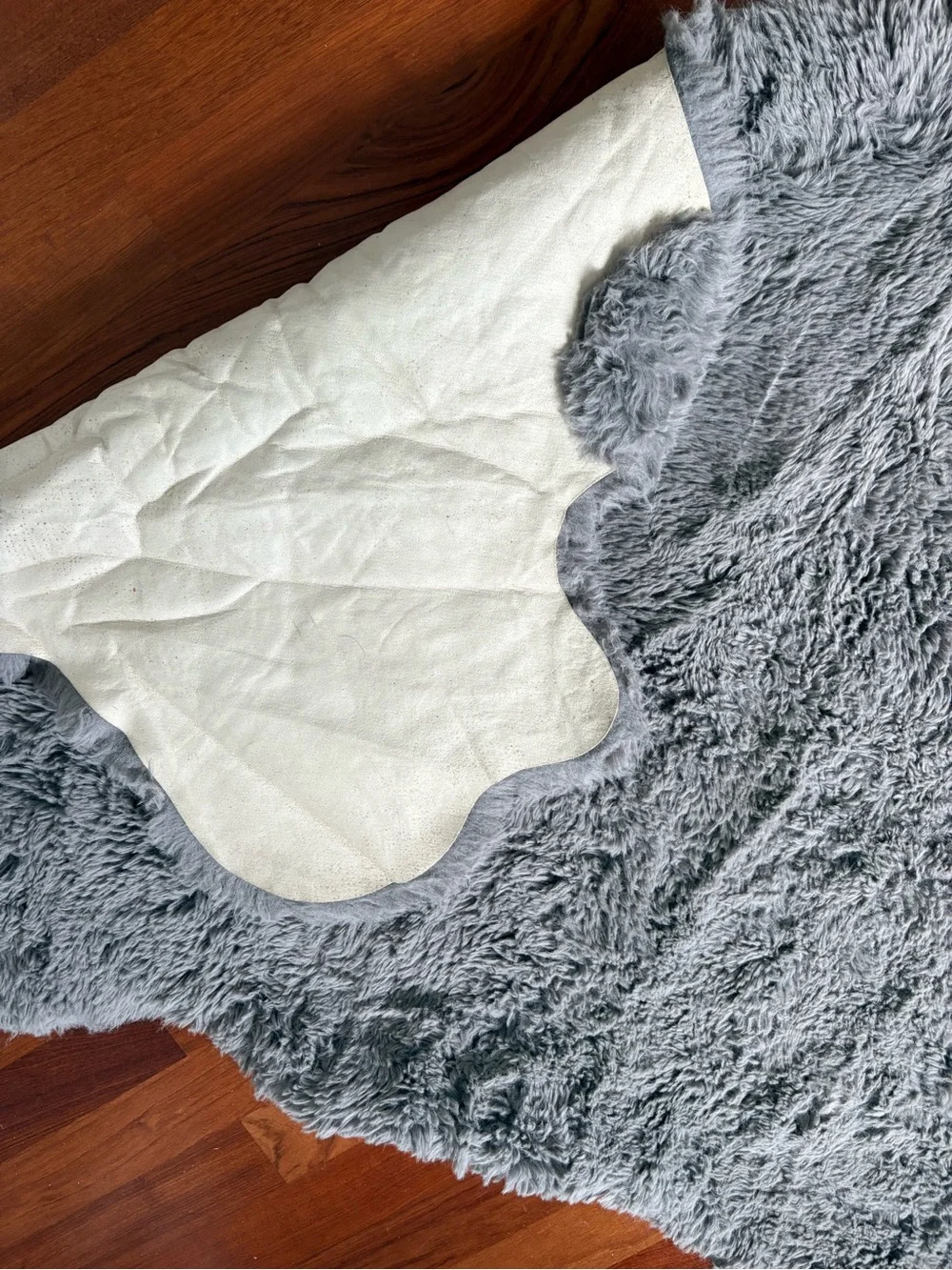 Plush Gray Faux Sheepskin Accent Rug - Neutral Home Decor